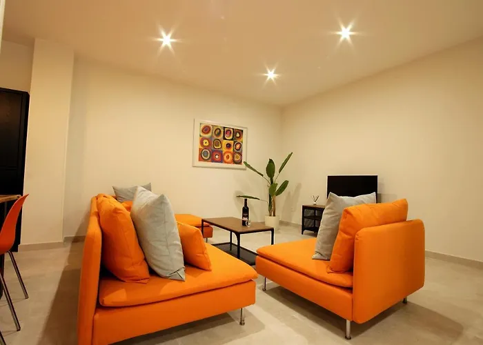 A Un Paso De La Catedral * Toledo