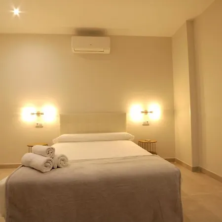 A Un Paso De La Catedral Апартаменты Толедо